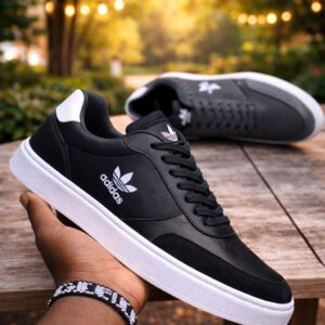 Adidas Sneakers